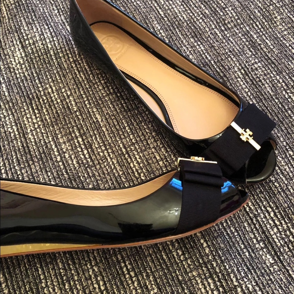 Shoes - Picture 4 of 4